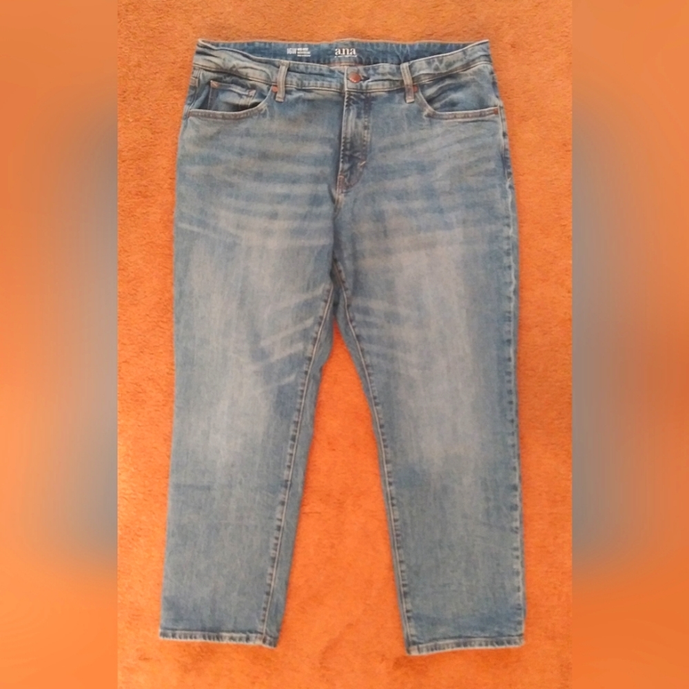 A.n.a Mid Rise capris